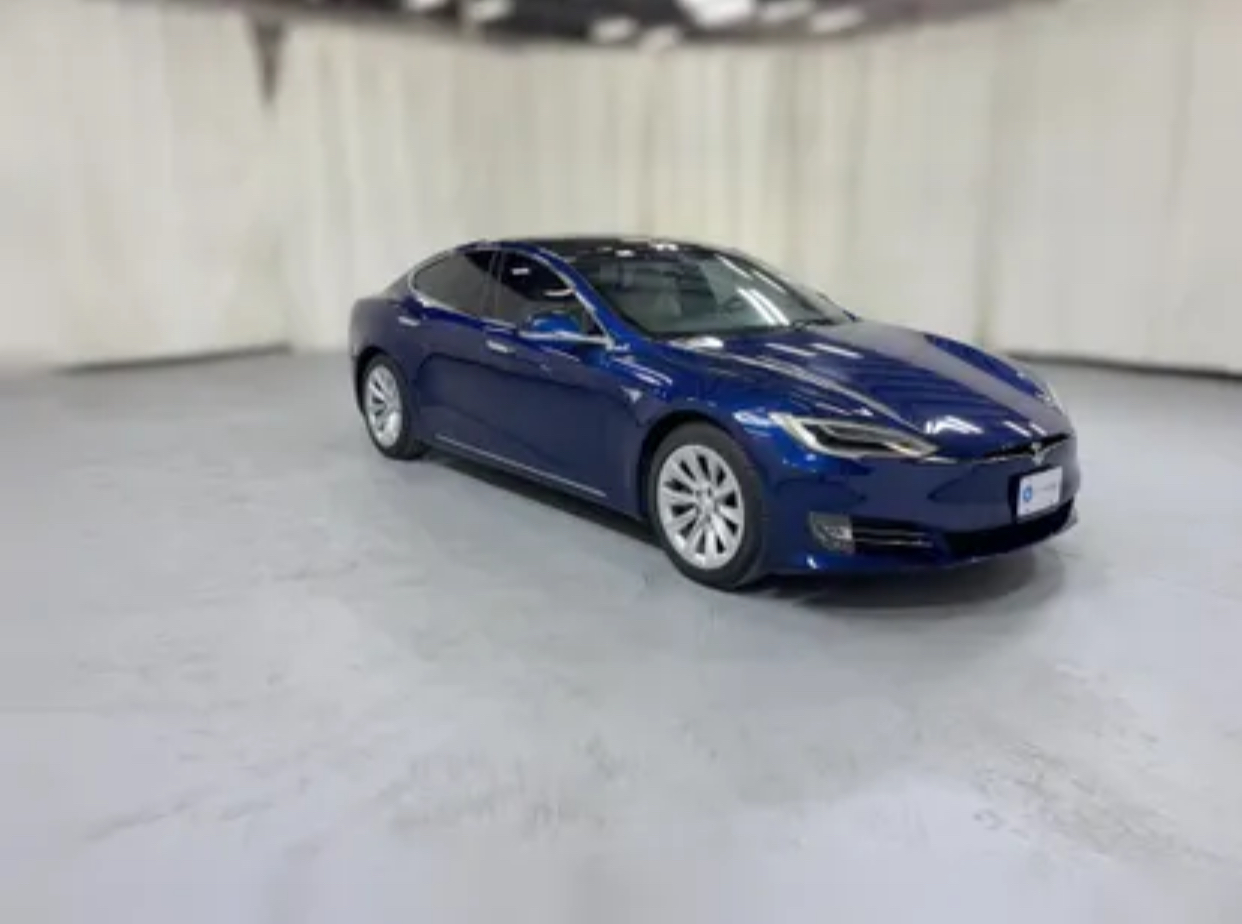 2020 Tesla Model S - View 5