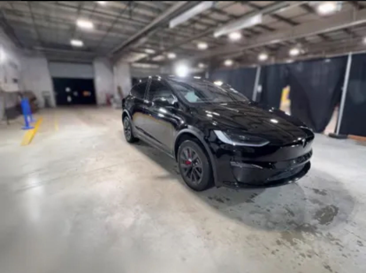 2024 Tesla Model X - View 4